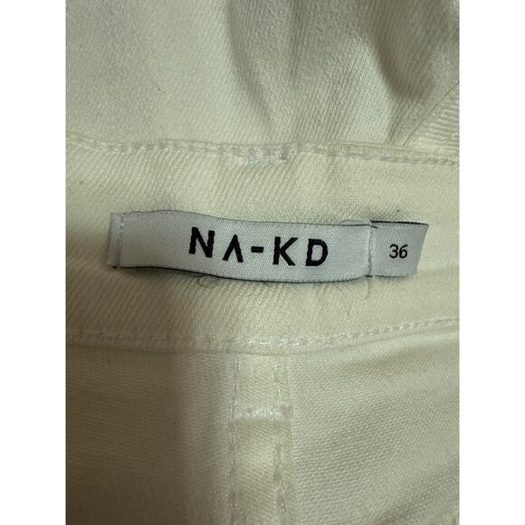 NA-KD Women's White High Waisted Frayed Raw Hem Mini Denim Jeans Shorts Size 36 - Picture 4 of 5